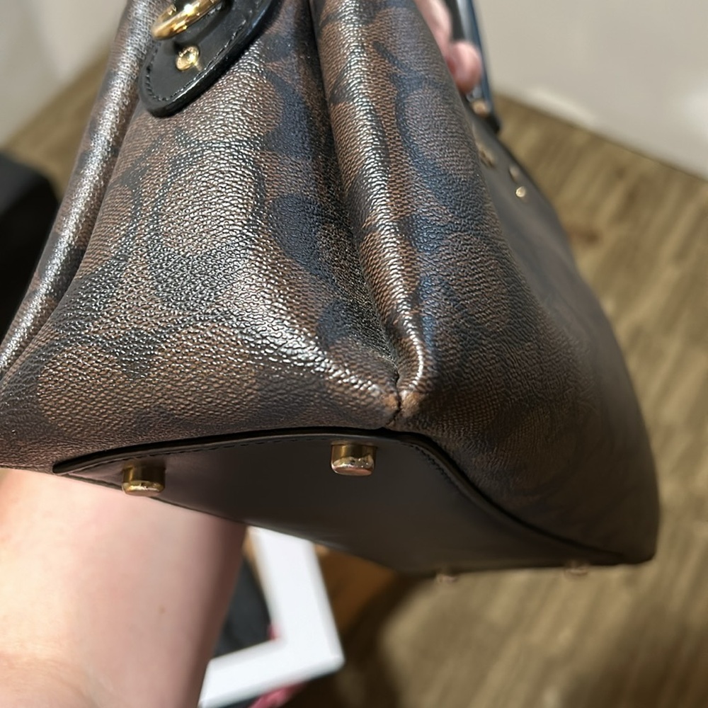 Coach Purse - Picture 5 of 10